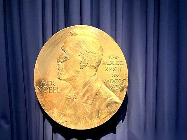 世界上最离谱的“败家”局，大概就是诺贝尔奖。
发了整整125年钱，给1000多号