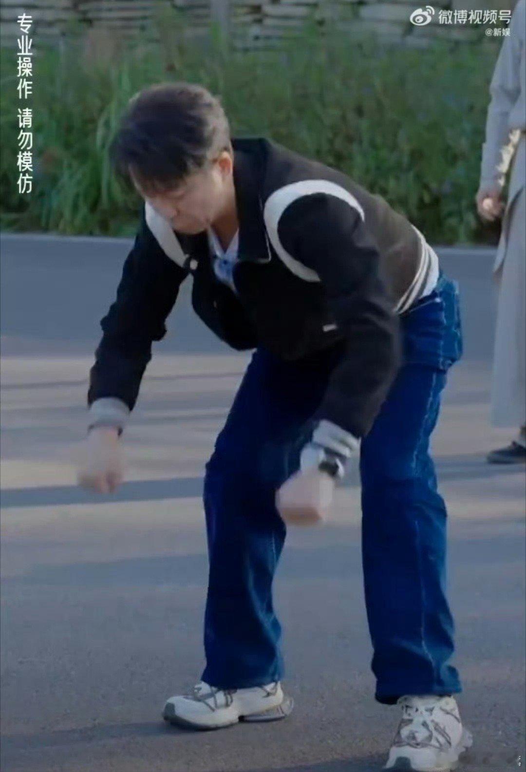 刘奕君非遗火壶表演好震撼 刘奕君以他的影响力与专业态度，完成了一次出色的非遗普及