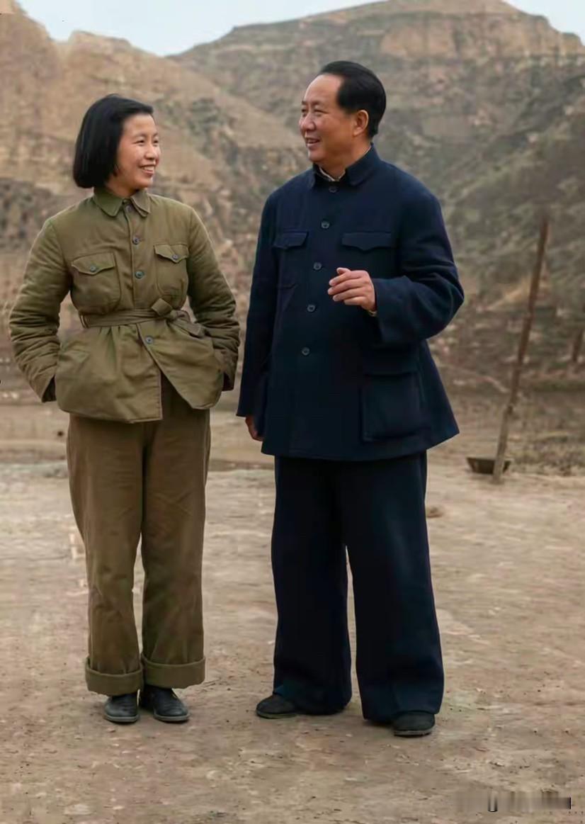 1944年的陕北，教员和他的战友怀抱着“敢教日月换新天”的信仰，站在黄土高原上、