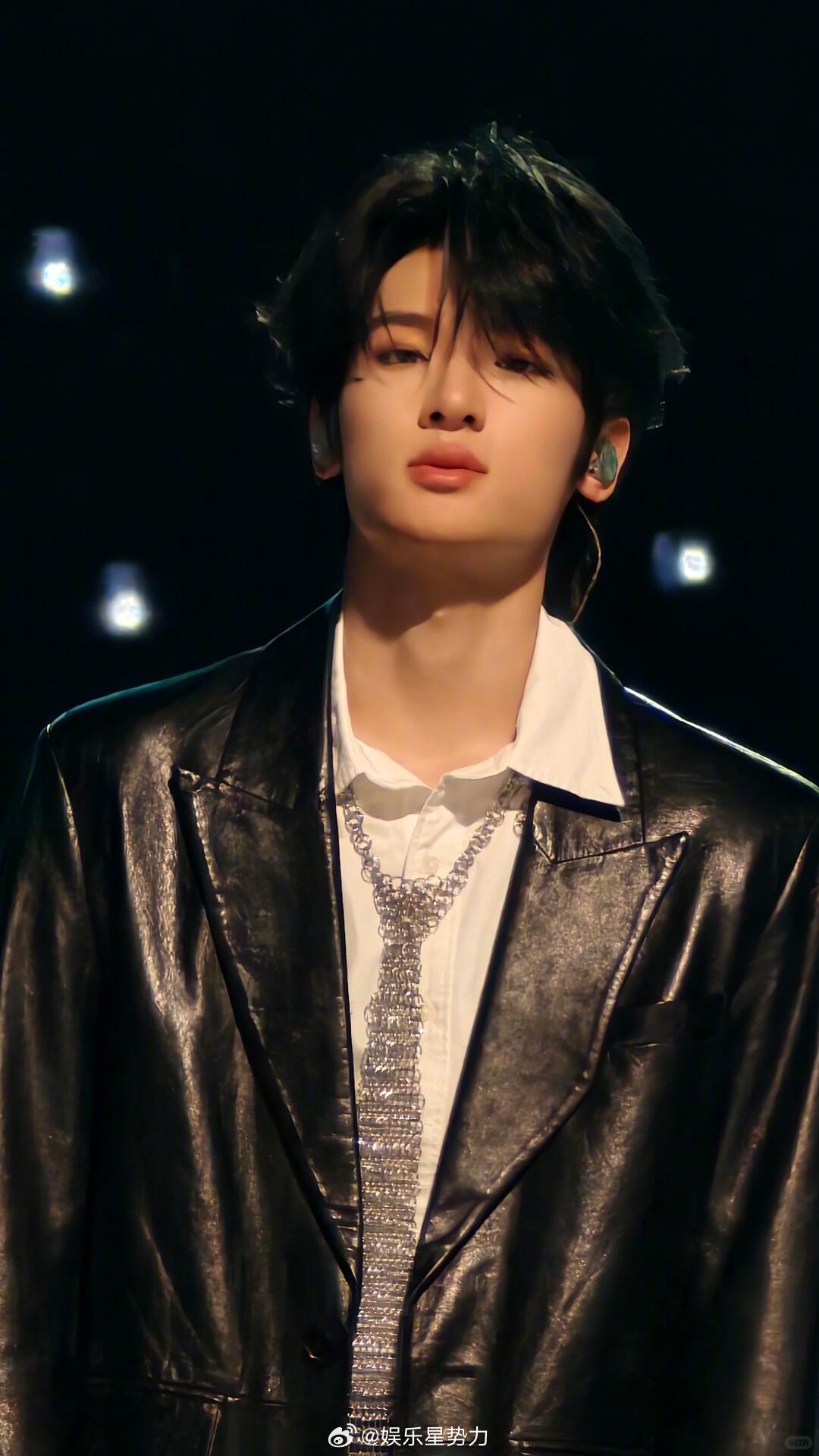 张峻豪要学刘宇宁直播开音效 被张峻豪笑到，看中刘宇宁的直播音效技能，直接表态要去