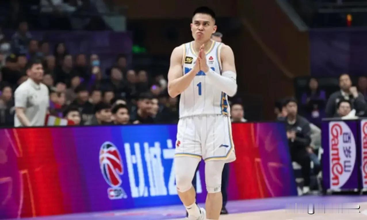 04月22日，CBA季后赛8进4的“京城德比”G4落下帷幕，北京男篮在客场以11