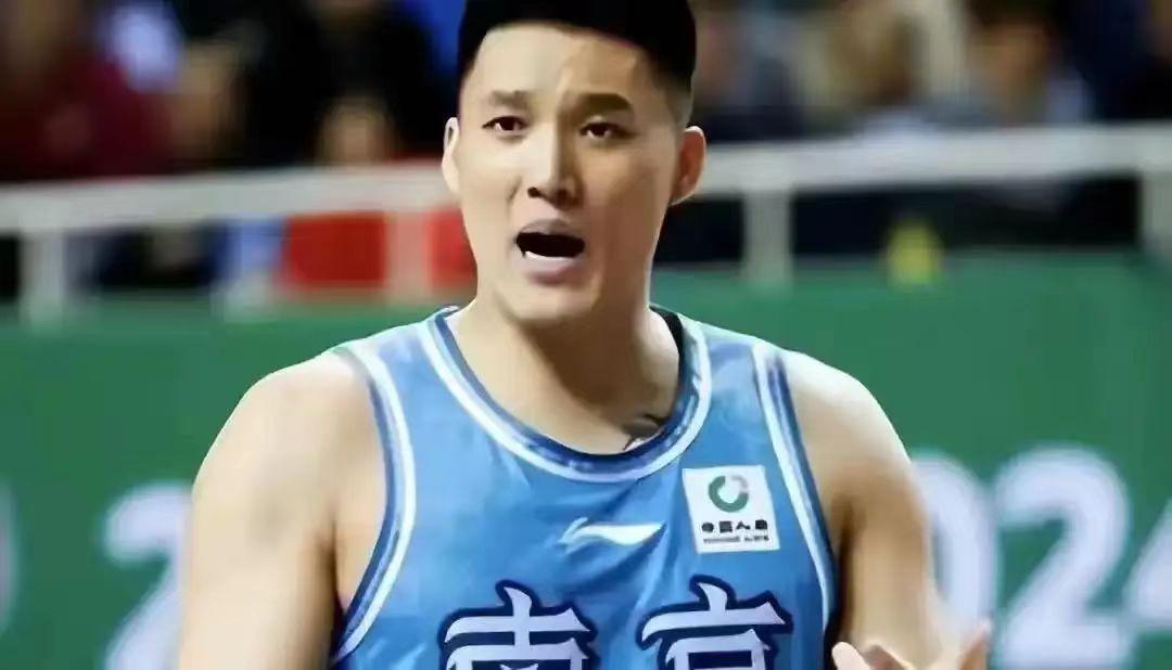 惊艳！CBA新赛季数据翻番的5位球员：
1、宁波盯渥男篮王俊杰，场均得分从上赛季
