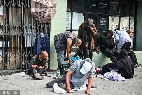 斩杀线曝出来后，很多人有一个疑问，就是为啥美国人有枪却不革命？说实话，这个问题很