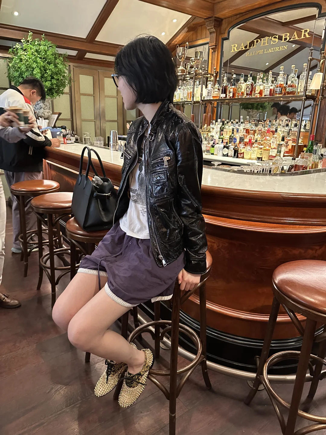 每一个pop 女孩都需要自己的dj