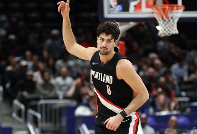 1月31日讯 尼克斯127-97大胜开拓者。赛后，尼克斯主帅迈克·布朗接受媒体采