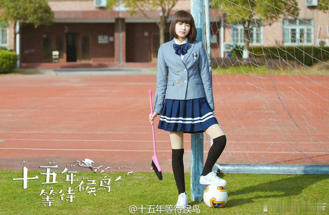 孙怡cos黎璃乘风2026 孙怡的黎璃造型一出场就惊艳全场，短发配校服的经典搭配