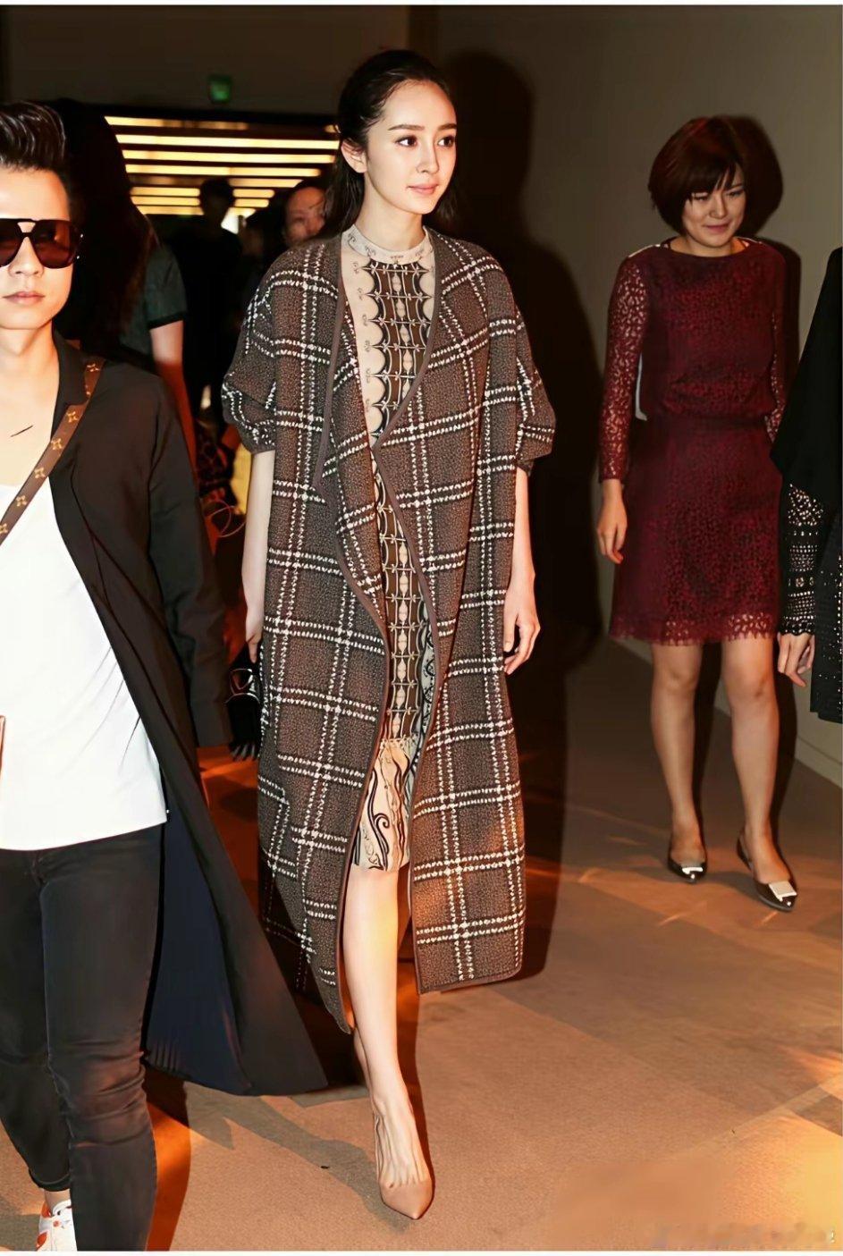 这时候的杨幂应该是最好看的时候了。 