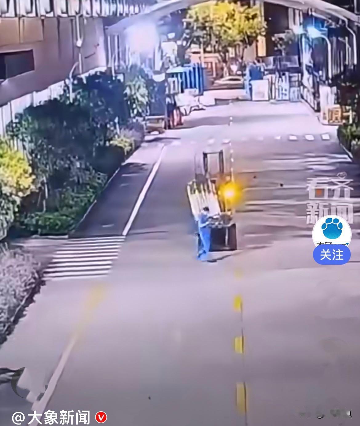 近日，浙江某厂区内，发生了一起让人无比惋惜的惨烈意外……
         一名