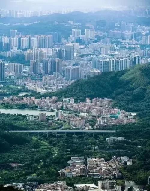 #大地之旅深圳站#7

东部华侨城，是国内首个集观光旅游、户外活动、生态探险、休