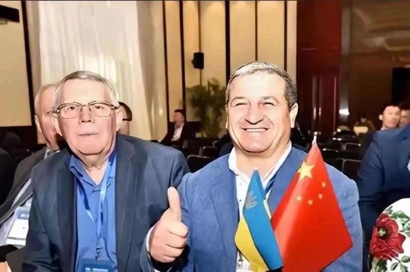 乌克兰独立后，大量科学家曾经被中国“接纳”。而这些科学家来到中国后，不少人第一个