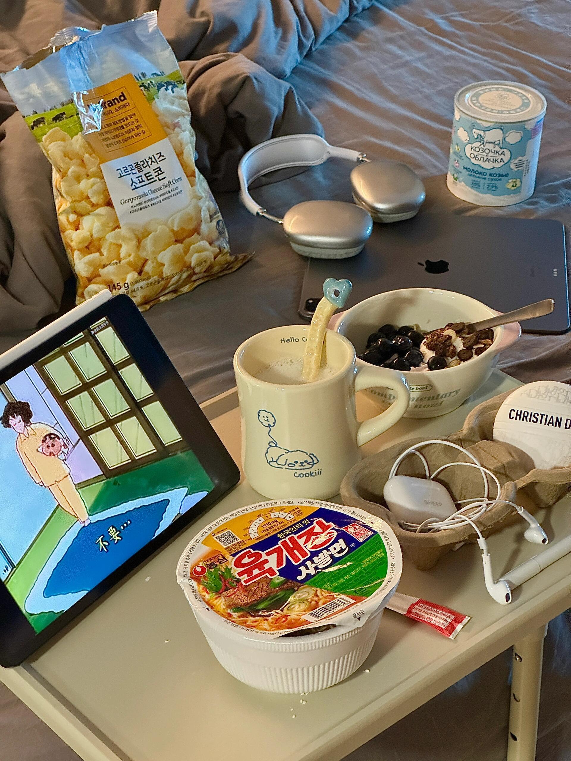 Plog *⊹🥛𓂂𓏸˚INFP会懂我的宅家生活感🎧 