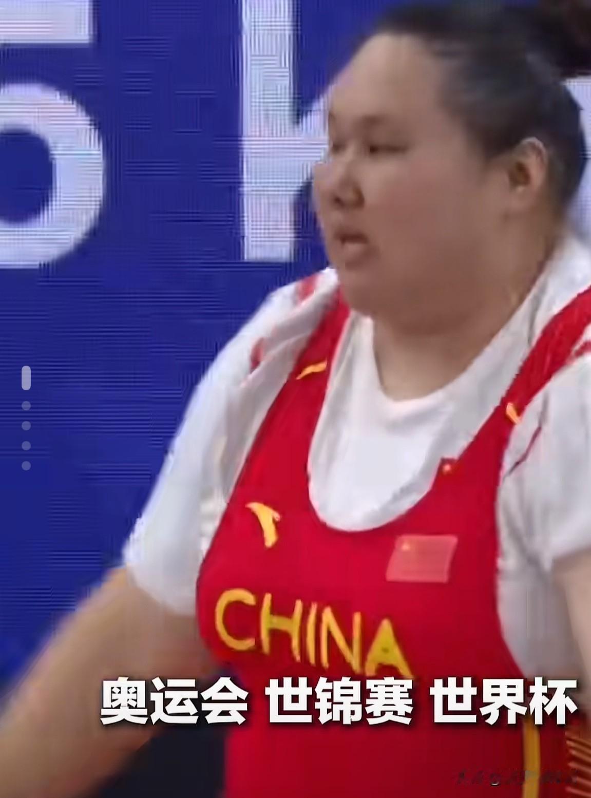 李雯雯哭成了泪人[流泪]拿下女子86公斤以上级金牌，终于集齐世锦赛、世界杯、奥运
