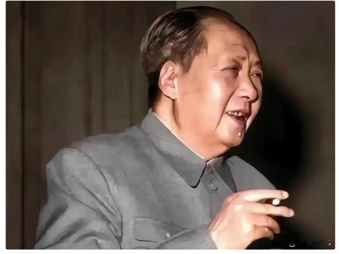 伟人留下伟大思想；
从古至今，没有一个人完成了他一生的功绩，从建党到艰难生存，从