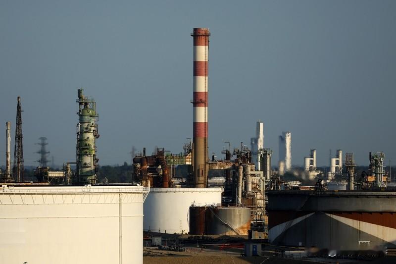 霍尔木兹风波，是全球格局转折信号
 
       很多人只盯着本轮油价涨跌，却