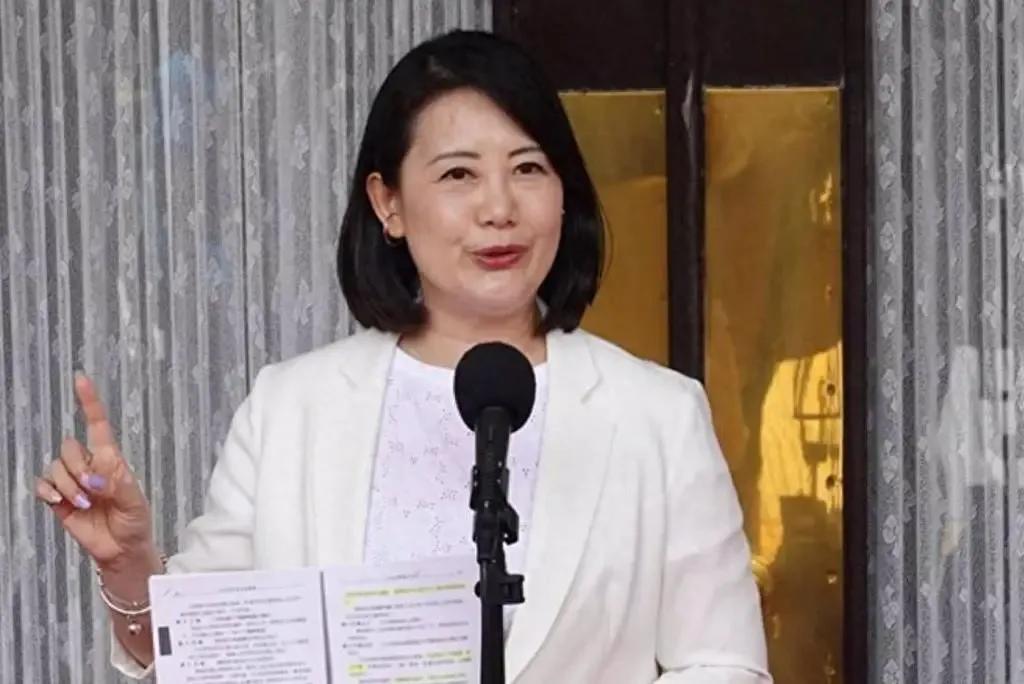 吴思瑶是真厚脸皮啊，怎么还不罢免她？
台立院长韩国瑜计划于21日再次组织党团协商