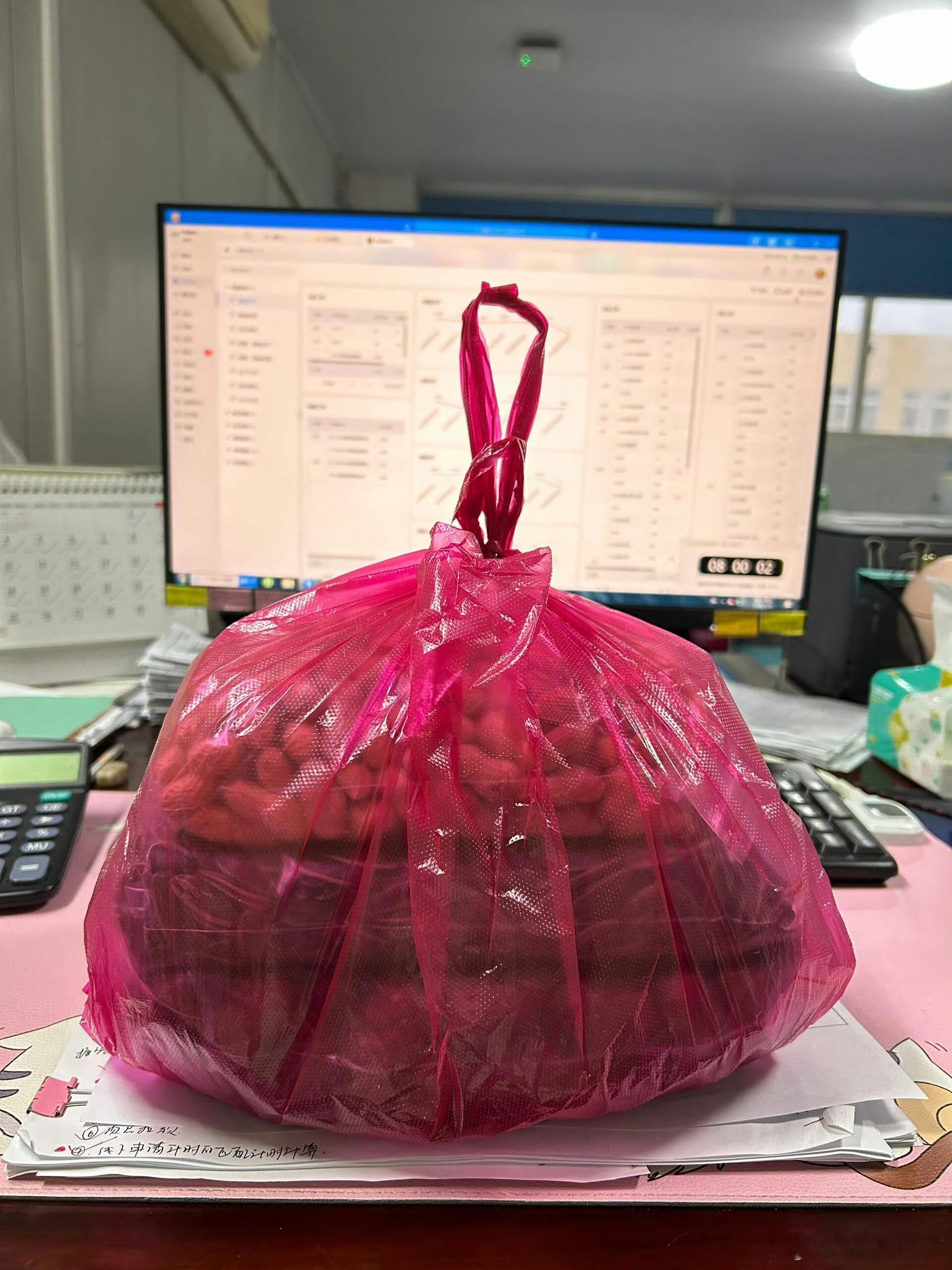 公司年货主打一个淳朴 ​​​