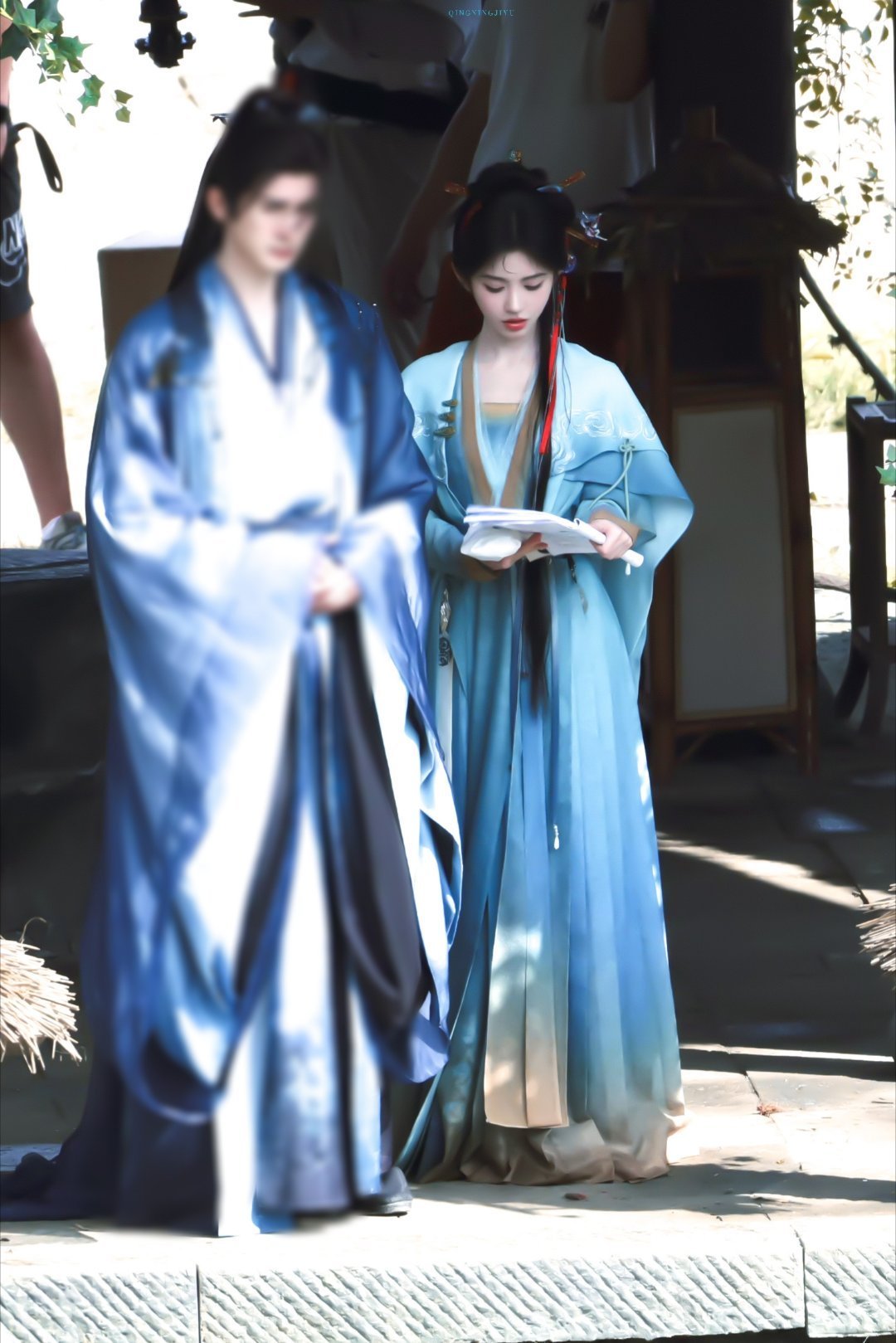 jjy鞠婧祎万花世界 jjy鞠婧祎苏绿夏 “玫瑰之所以是玫瑰，是风与光的眷顾，更