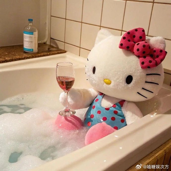 萌趣头像来啦！超可爱的卡通HelloKitty，粉嫩俏皮，治愈感满满。换上它，让