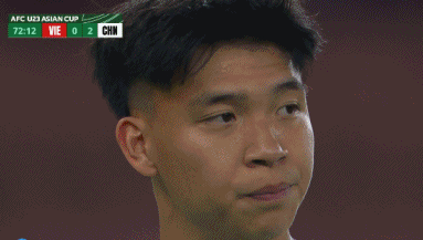 怎么感觉这哥越看越像八佩U23国足vs越南U23