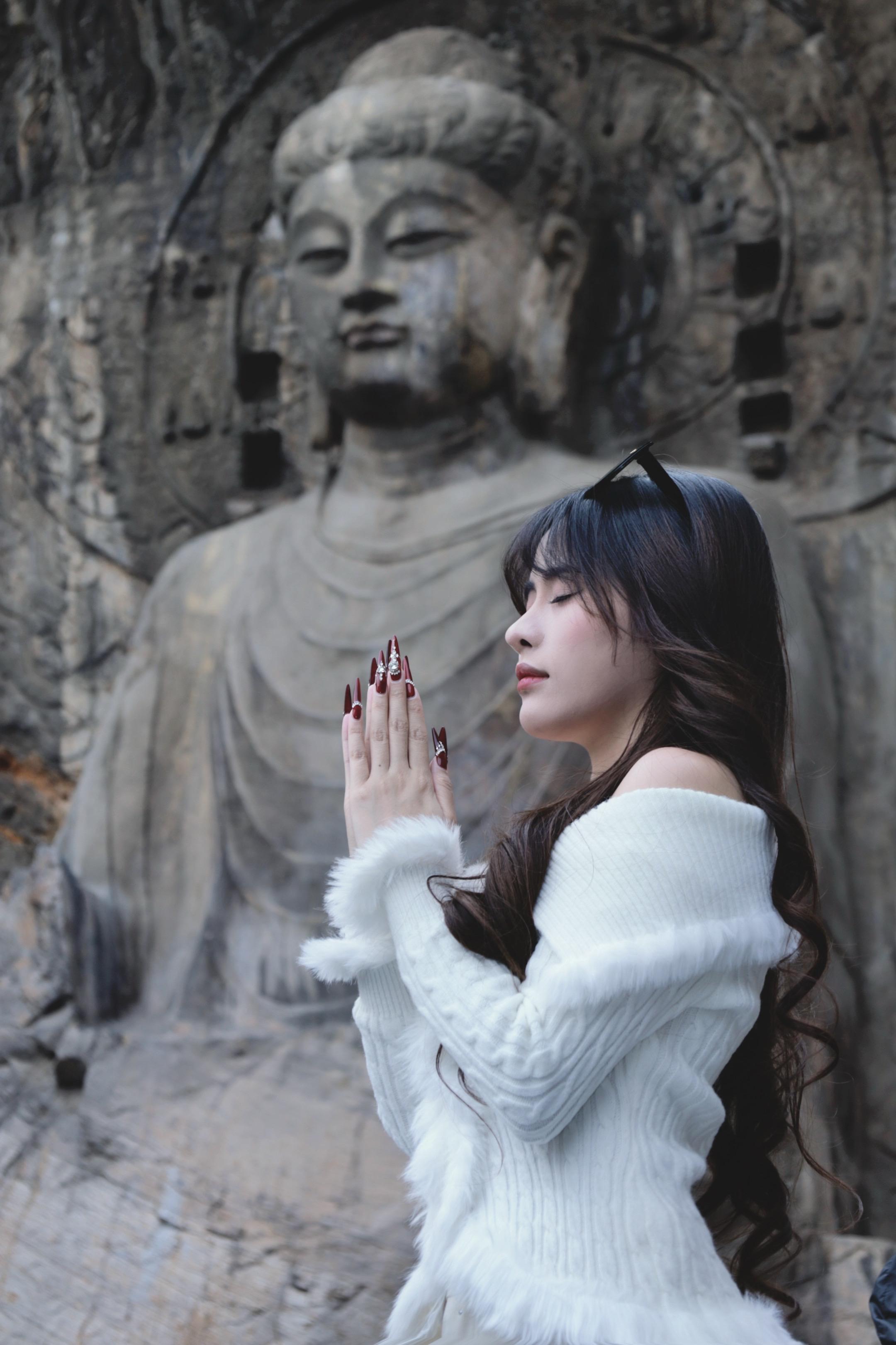 📍 𝑳𝒖𝒐𝒚𝒂𝒏𝒈洛阳·龙门石窟 ｜📷“见山，见佛...