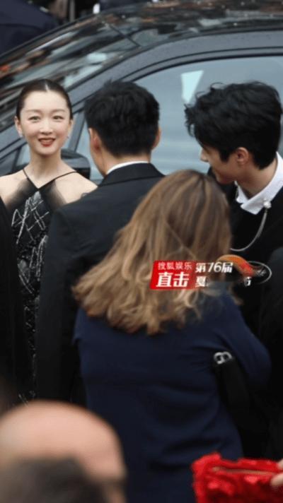 周冬雨 刘昊然假的吧 不是说分了 