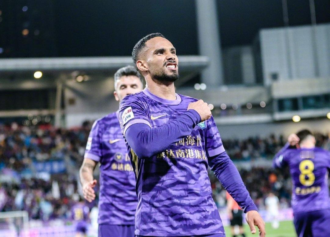 关键的胜利和三分！天津津门虎终于迎来了赛季首胜，而且还是一场3-0的客场大胜，球