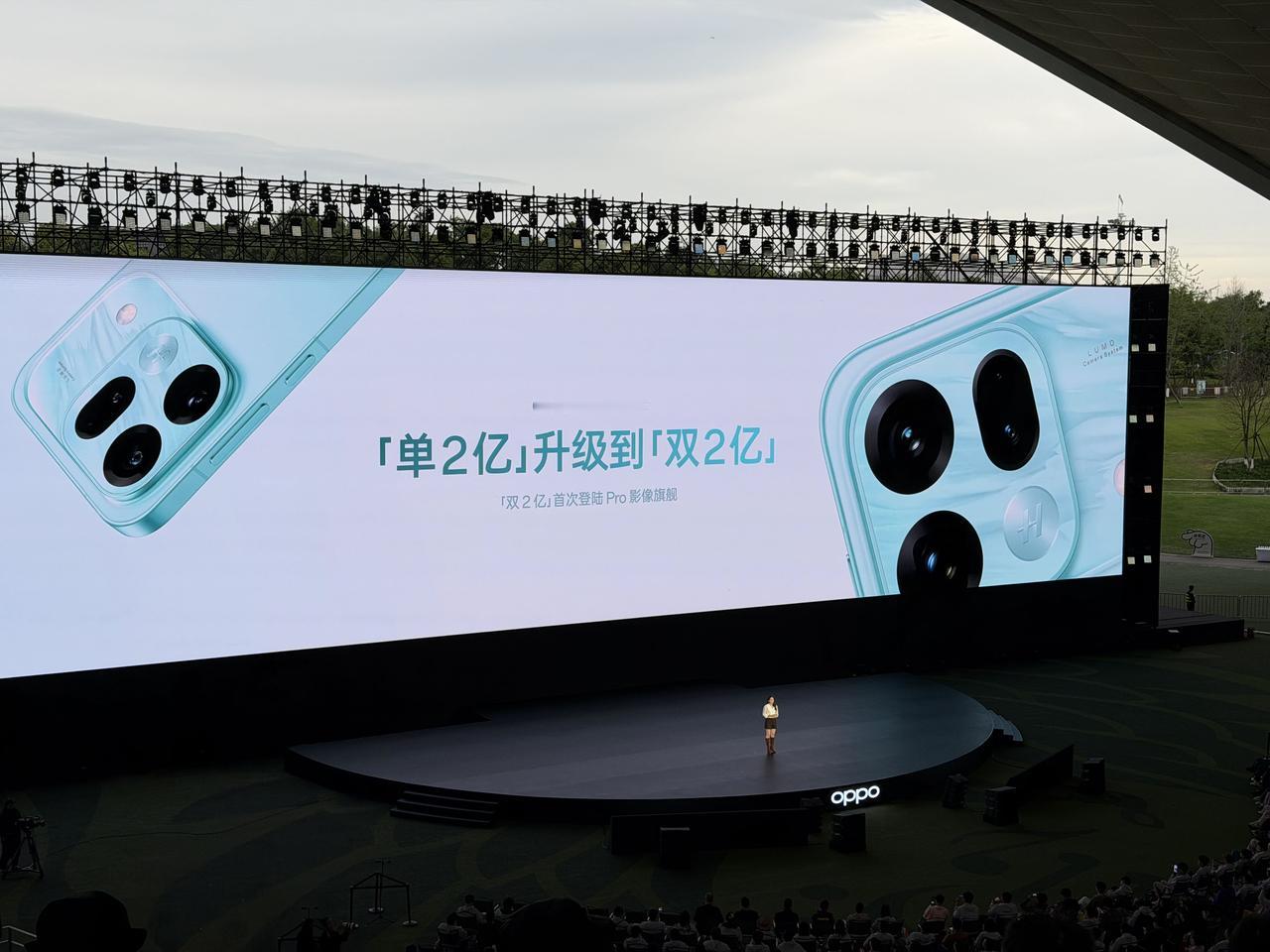 两亿像素不能只管拍，不管分享嘛。OPPO这次搞定了微信！