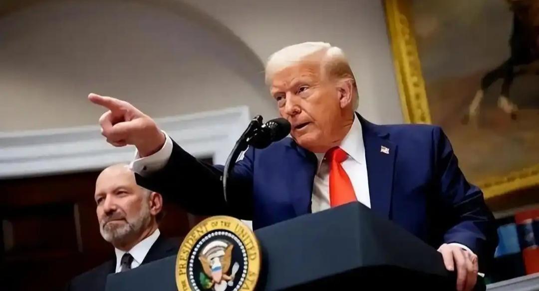 特朗普再批北约纸老虎，同时气呼呼的点名三个国家！
老特在4月6日的讲话中再次称北