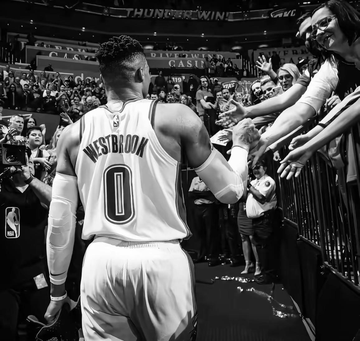 @威斯布鲁克RussWestbrook 告别赛场，激情永在！passion!!!