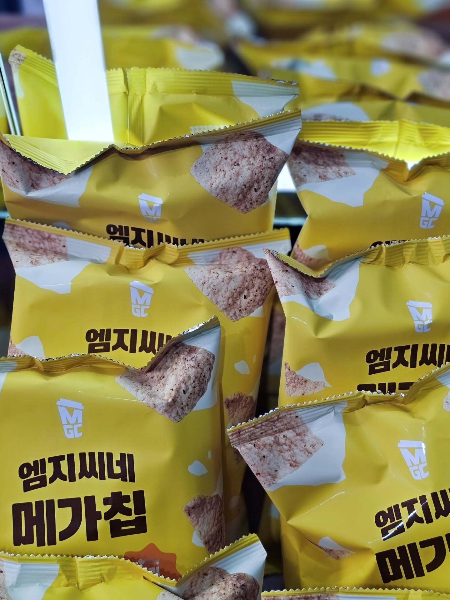 “CB百蓝_。260121金厉旭 IG更新：随时随地 Mega 💛 MEGA 