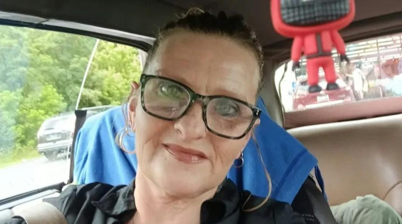 在美国，一场由 AI 人脸识别引发的荒诞冤案，彻底毁掉了一个普通人的人生。
一名