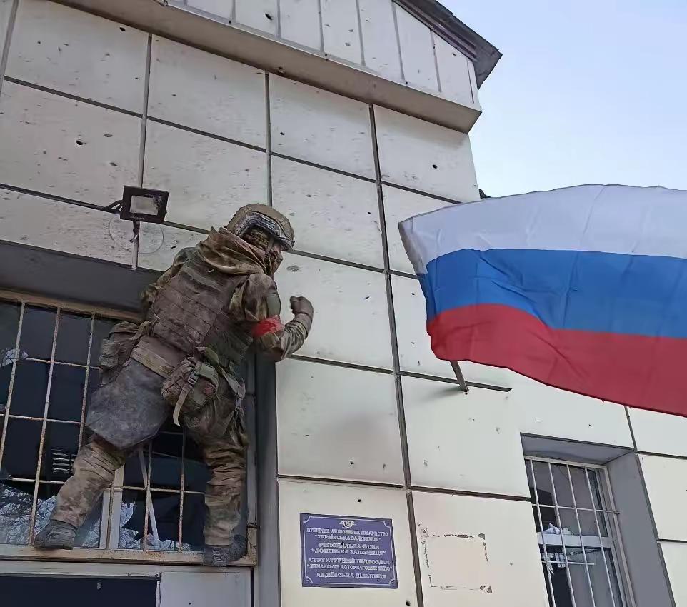 普京：俄罗斯将使用武力，解放所有“历史领土”！
来源于X原推特
罗鸿：普京此言，