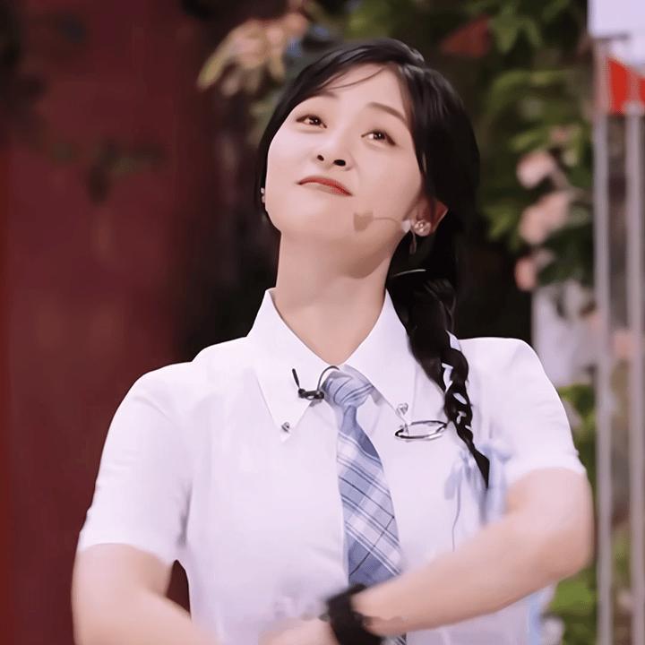 #沈月上好六好像上恋综# 要被沈月钓成翘嘴了，把hi6当恋综磕cp[羞嗒嗒]简直