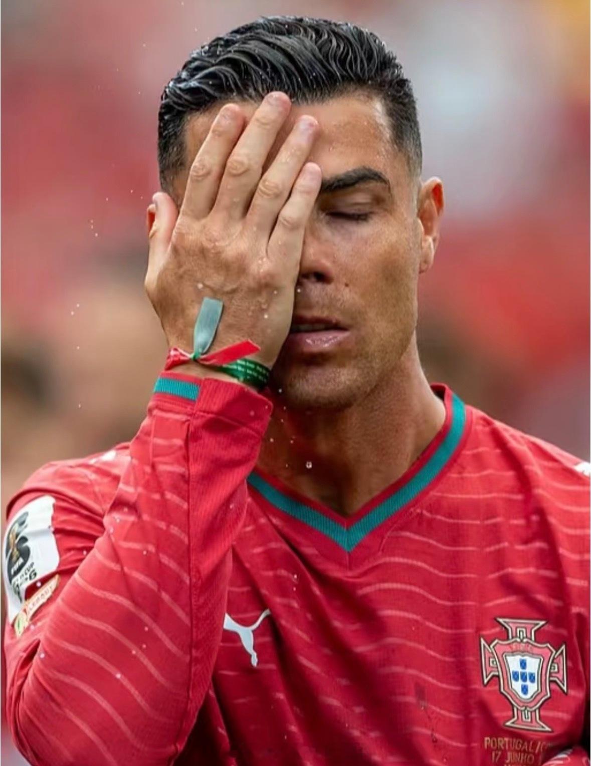 变成平静的人…… 这一课要“留”很多泪！葡萄牙🇵🇹1-1战平民主刚果，C罗第