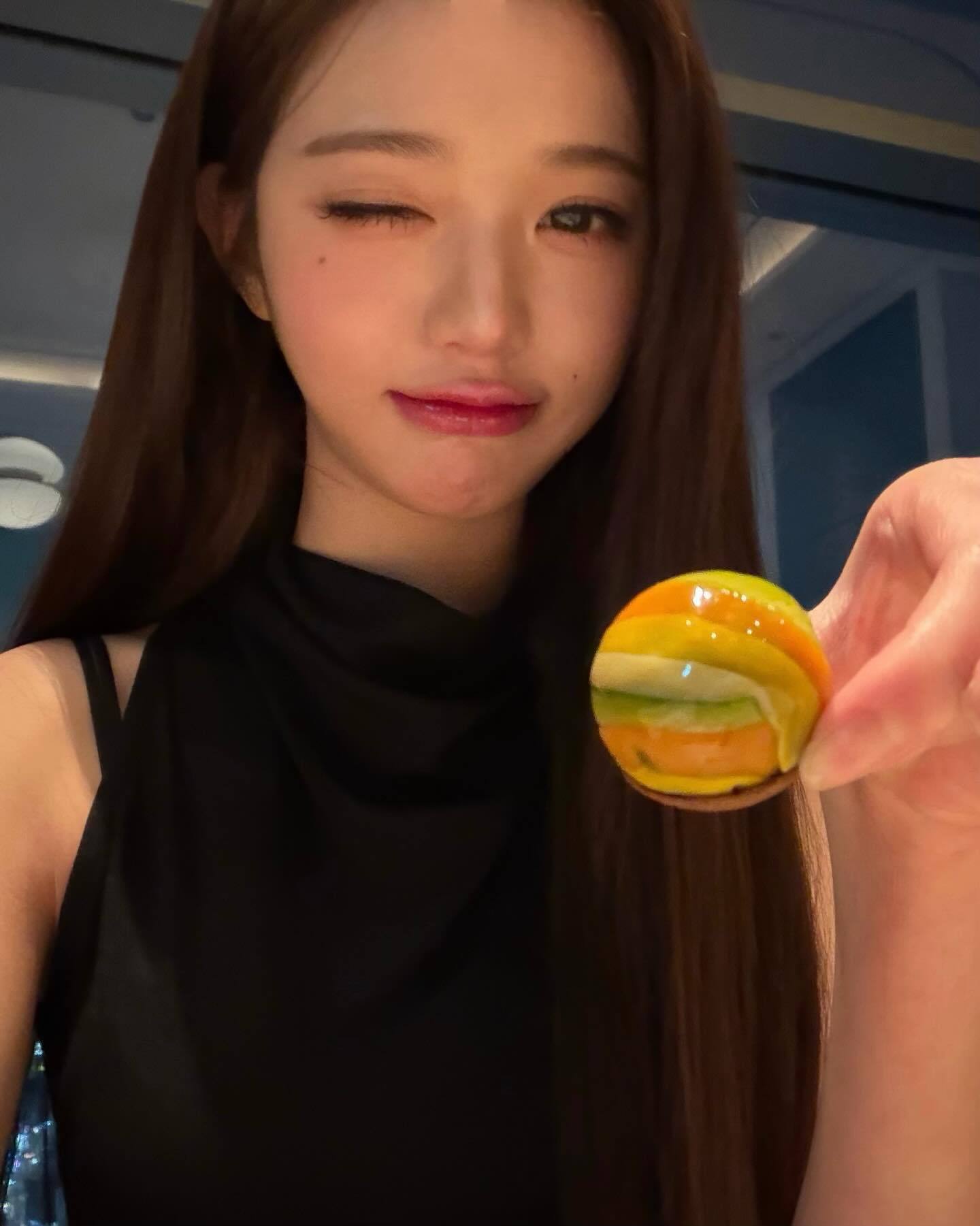 我靠图二我真被美得惊住了 图六也神….长成张元英这样到底啥感觉💥 