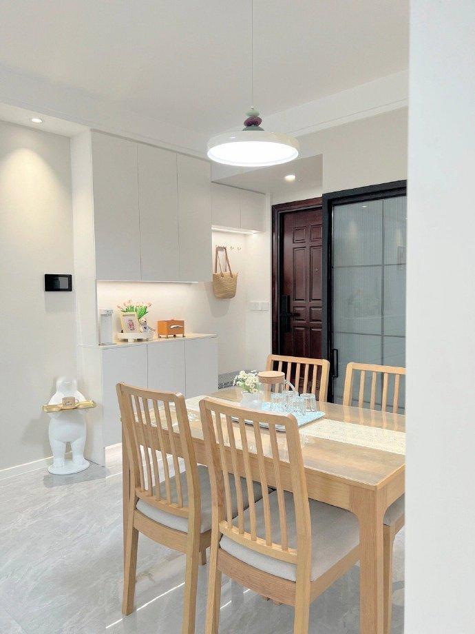 95平简约干净的风格～舒适又显大。 ​​​