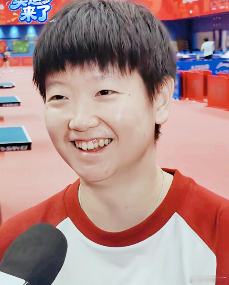 孙颖莎赛前采访太松弛了：没放狠话，反而像拉家常，这才是真自信亚运会前，孙颖莎接受