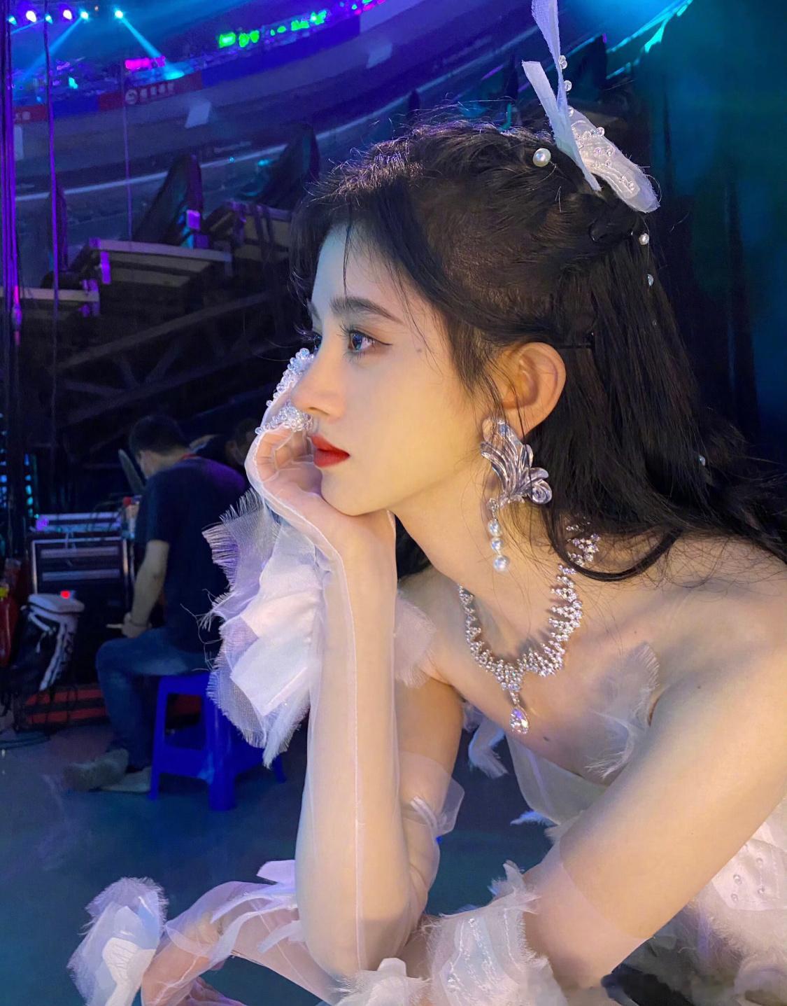 鞠婧祎[超话]   jjy鞠婧祎阿黛 jjy鞠婧祎来战   jjy鞠婧祎万花世界