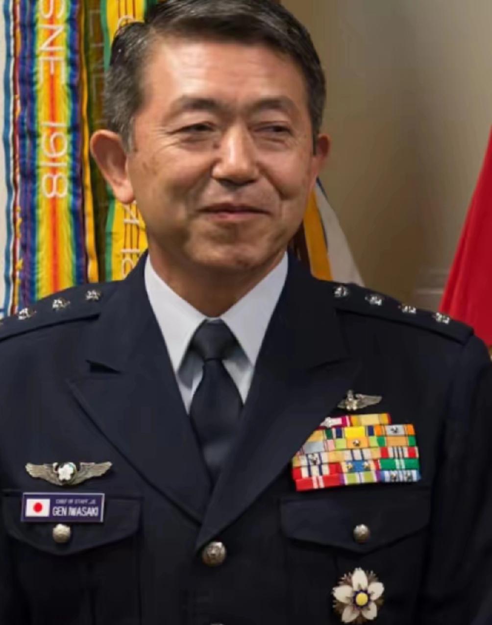 为什么中方对岩崎茂实施制裁后，日方态度变软了?关键就在于中方冻结的那笔超 1.2