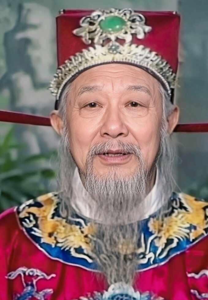 《包青天》的王延龄
虽身潜数十载宦海沉浮
仍能心系百姓奉公执法
摒弃私欲选择公理