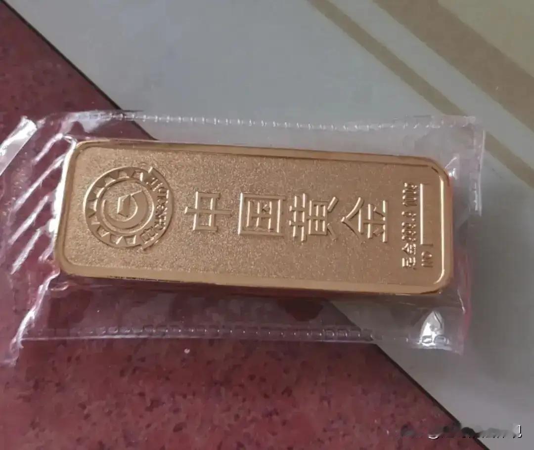 在湖北随州，有一段令人唏嘘又发人深省的爱情故事悄然上演。男主角李伟（化名），26