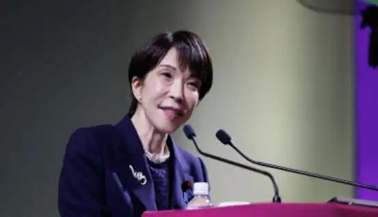 没人接招，日本主动找上中国了！日本政府刚把中日关系从 “最重要双边关系” 下调为