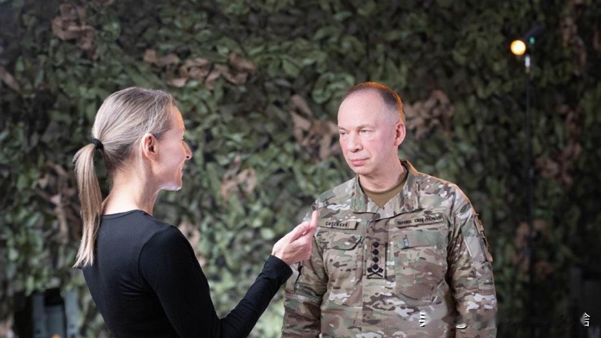 乌军总司令瑟尔斯基表示：俄罗斯已在前线部署了超过71万名士兵。

敌方每天损失约