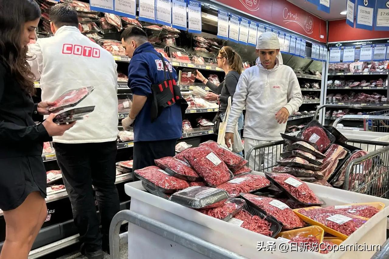 [加油]特朗普说：美国将从阿根廷、巴西进口碎牛肉。。。。
[加油]肯定是自己家的