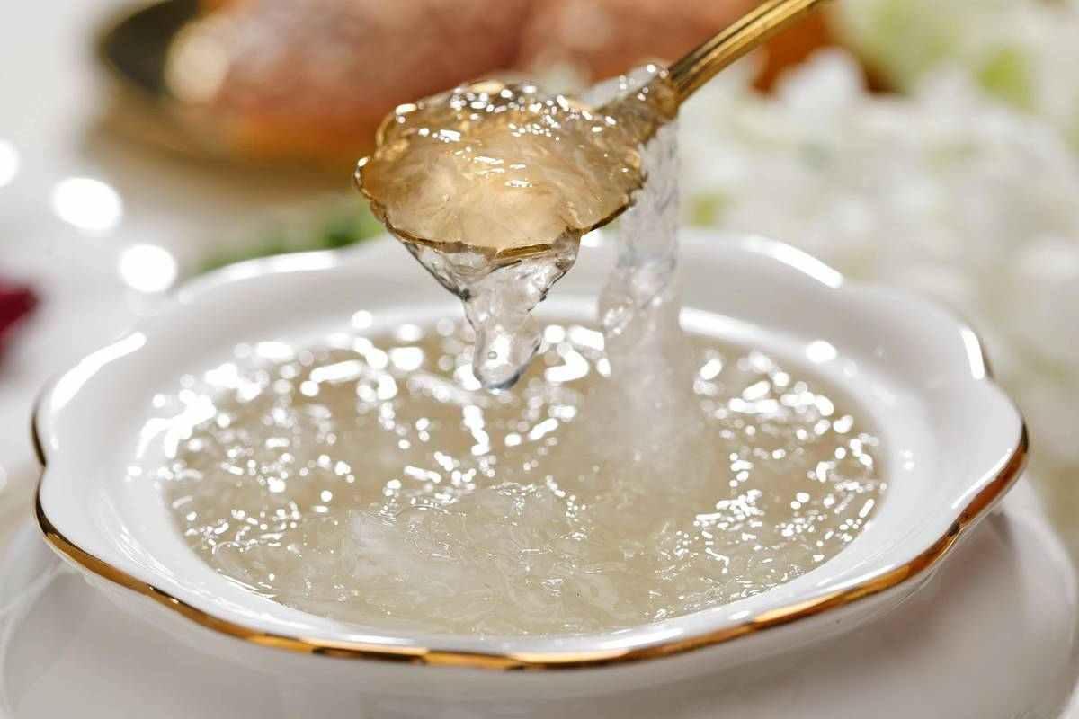 天价燕窝跌落神坛，养生神话背后的真相，一场关于信任的博弈
    最近刷到新闻说