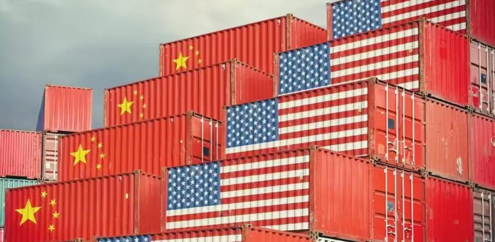 现在看来，关税战就是个幌子，美国贸易逆差根本不是关键，也动不了他们的根基，说不定