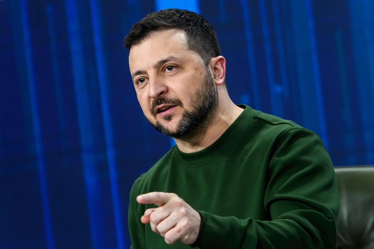 泽连斯基宣布一批“大型”防空导弹抵达乌克兰

弗拉基米尔·泽连斯基表示，该国已收