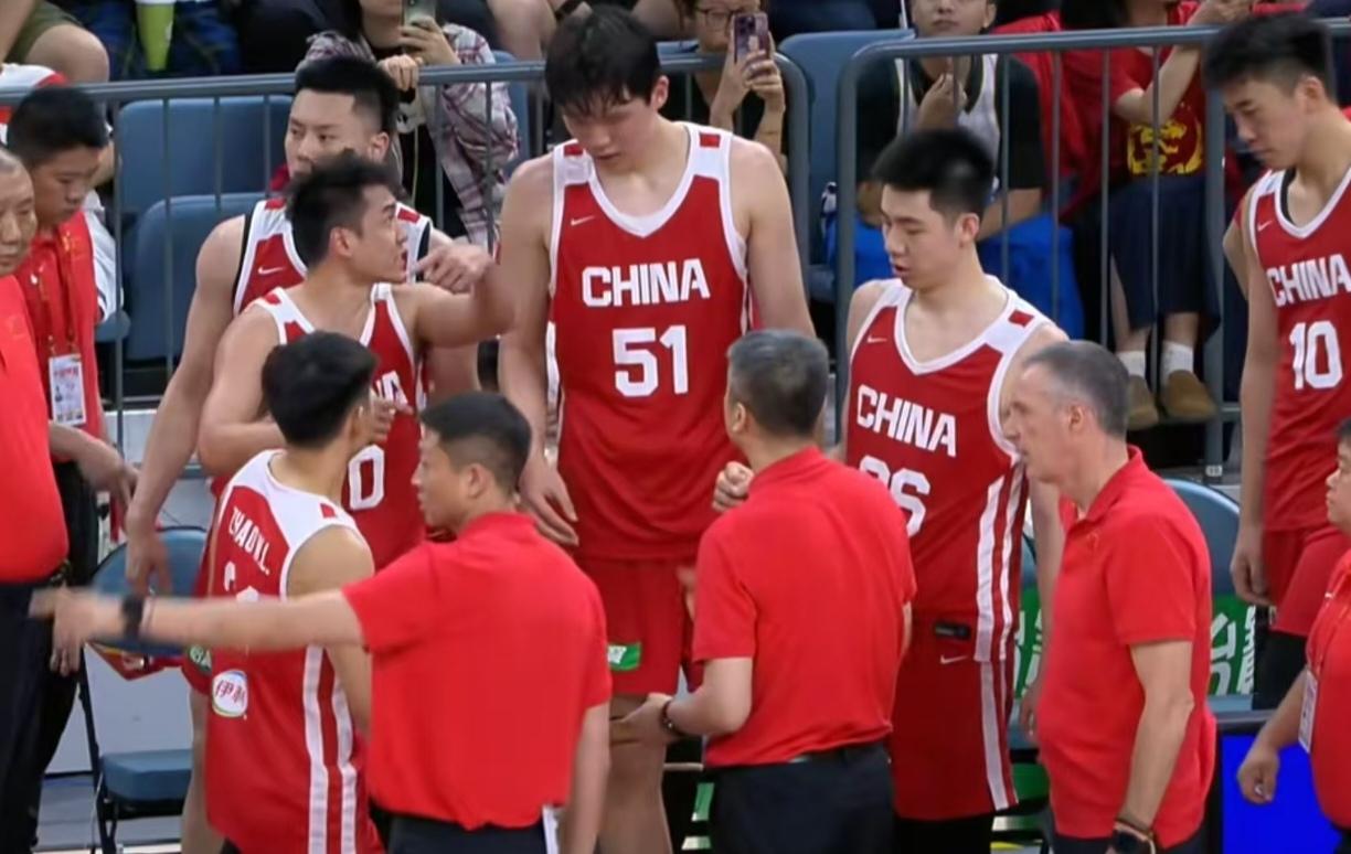 现役男篮12人，有名气大的；有履历丰富的；更有不显山不露水的…
 1.杨瀚森：2