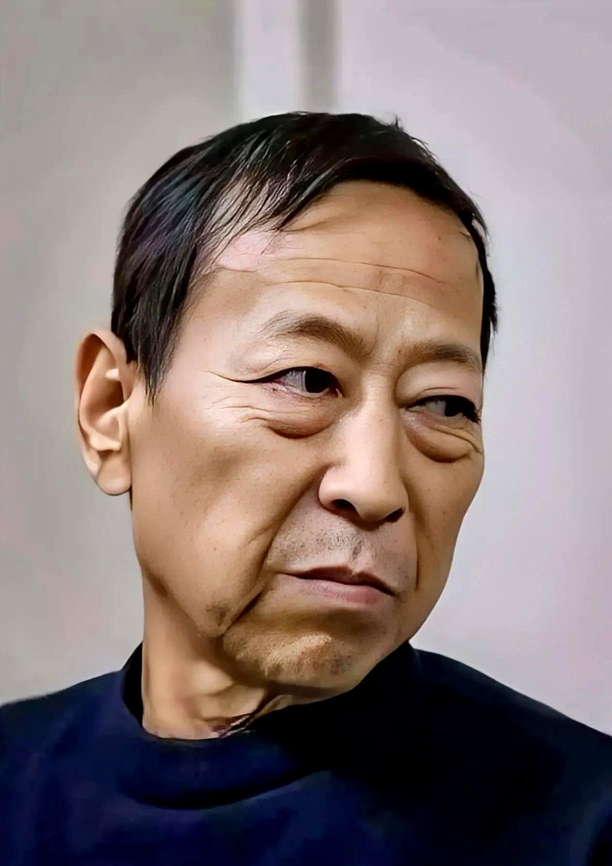 平凡英雄郑成月：以残躯坚守人间正义
 
郑成月，原广平县公安局副局长。2022年