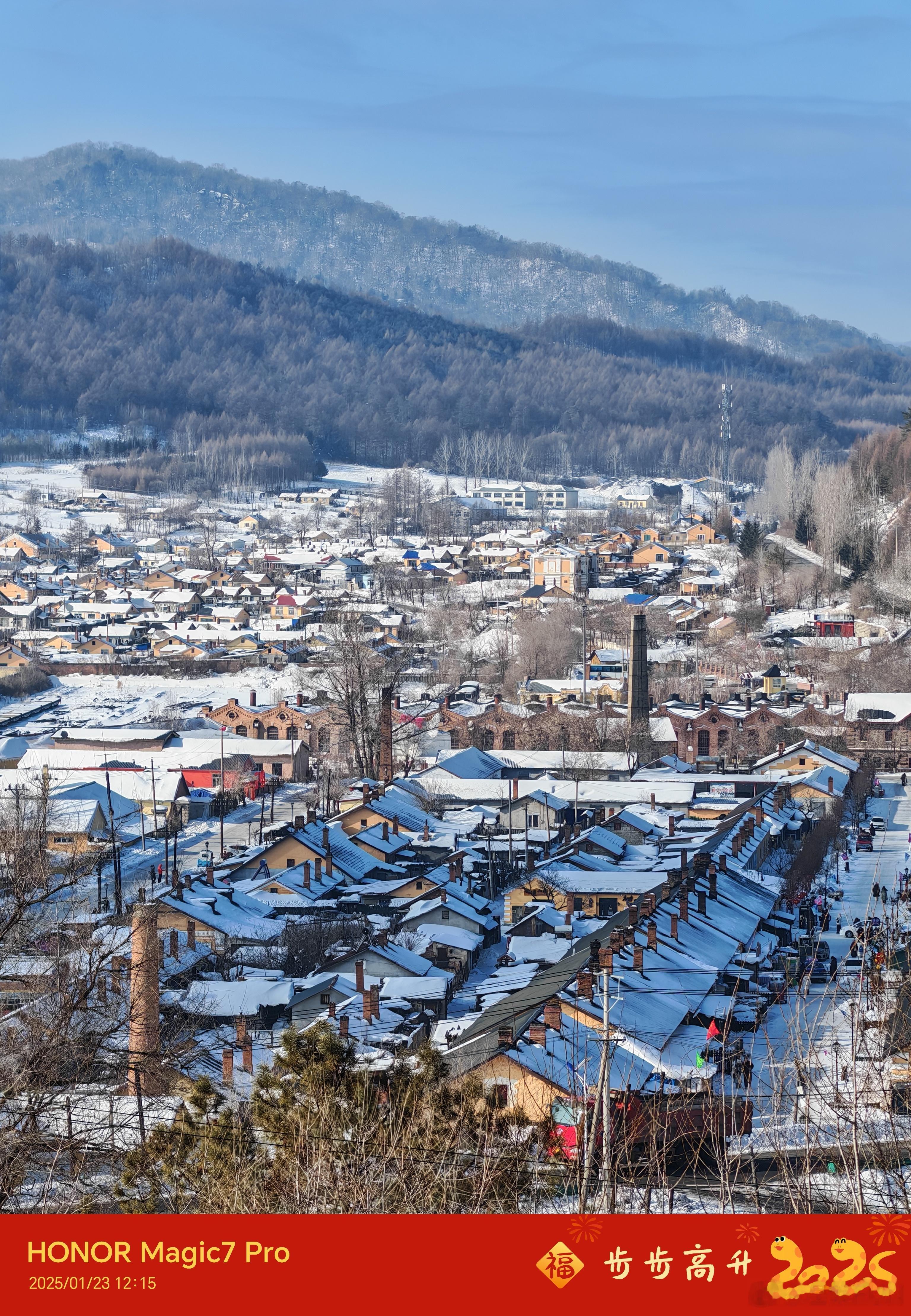 黑龙江年味  南方人不懂北方的美！今年三个小土豆终于耐不住美雪的诱惑，一头扎进尔